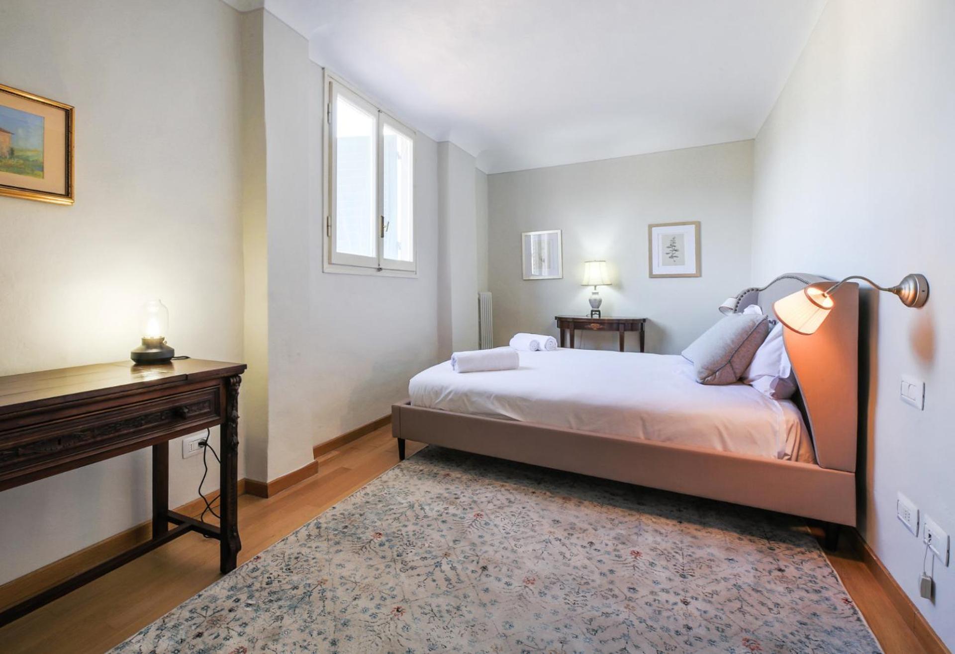 Florence- Alfieri Prestige With Terrace Apartment Florence